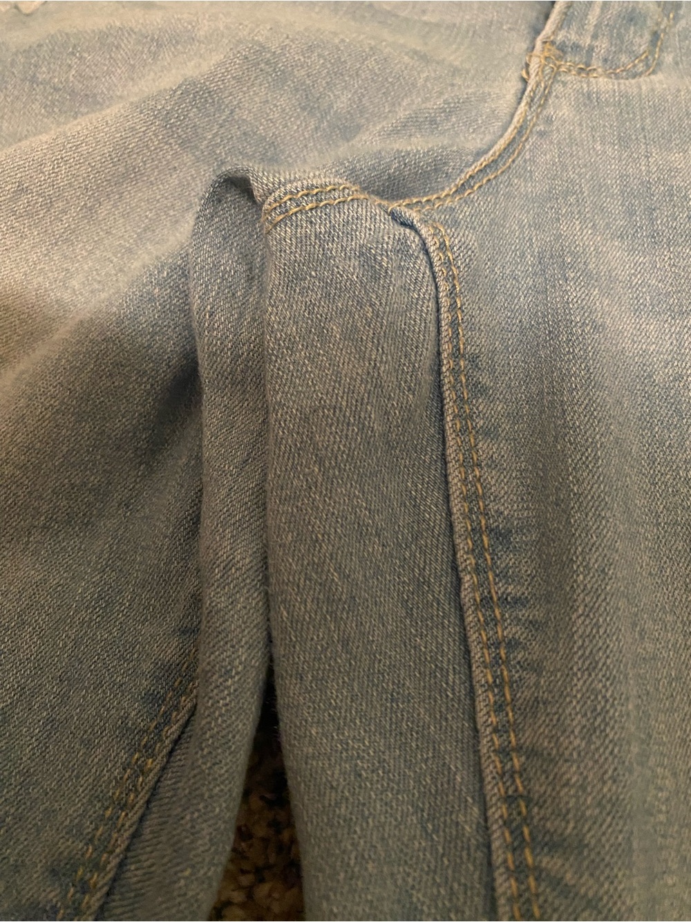 Light Wash Distressed Cropped Jeans Cato Brand Size 10 with Frayed Hem - Picture 5 of 14